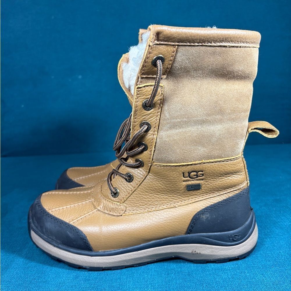UGG Adirondack Lace Up Waterproof Winter Boots Tan Leather Shearling Women’s Siz